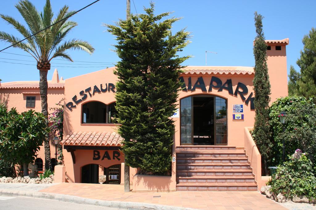 Bahia Park Hotel Cala En Porter  Exterior foto